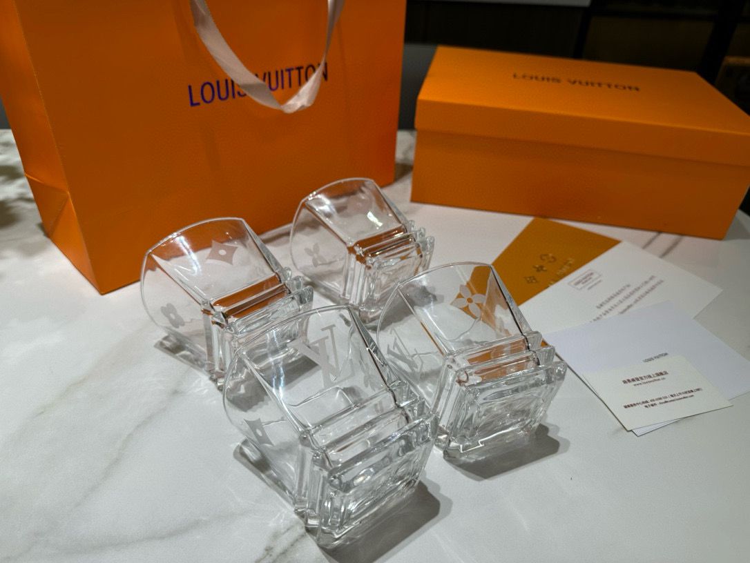 Louis Vuitton LV  Water cups set of four transparent cups.